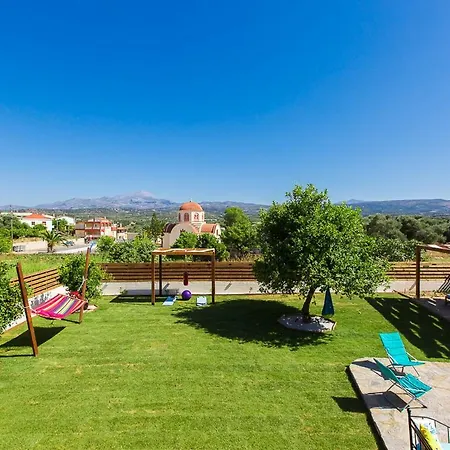Aestas Residence, Refined Summer Retreat With Pool, By Thinkvilla *